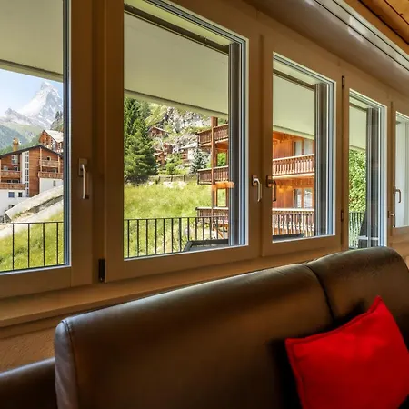 Haus Attila Attika 아파트 *